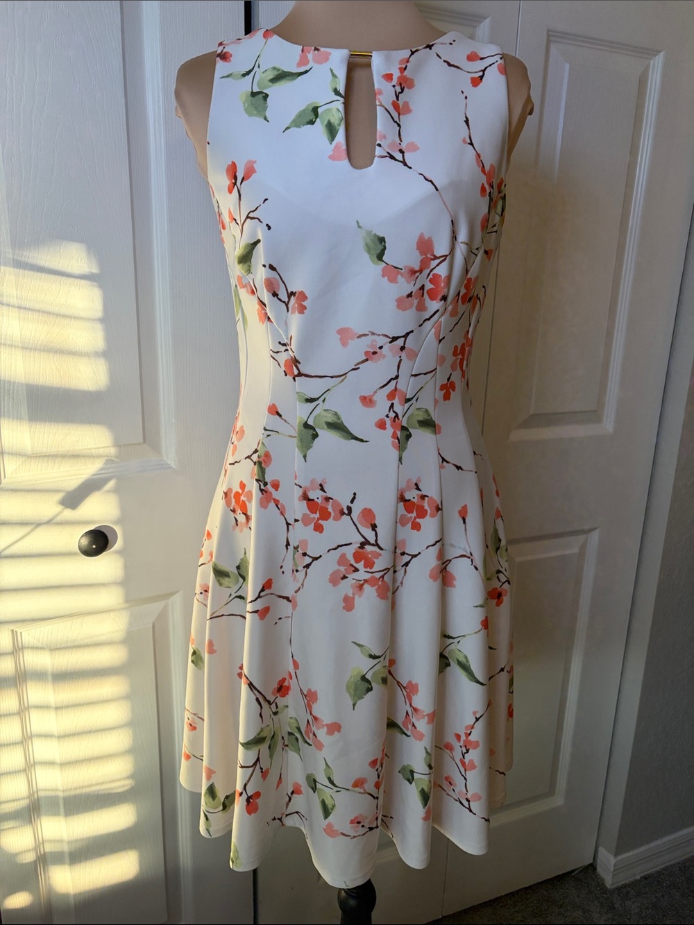 Gabby Skye White Midi Dress with Coral Floral Print size 4 swing style skirt